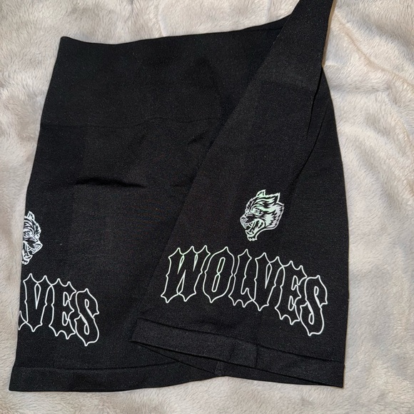 Wolves shorts - Picture 3 of 3
